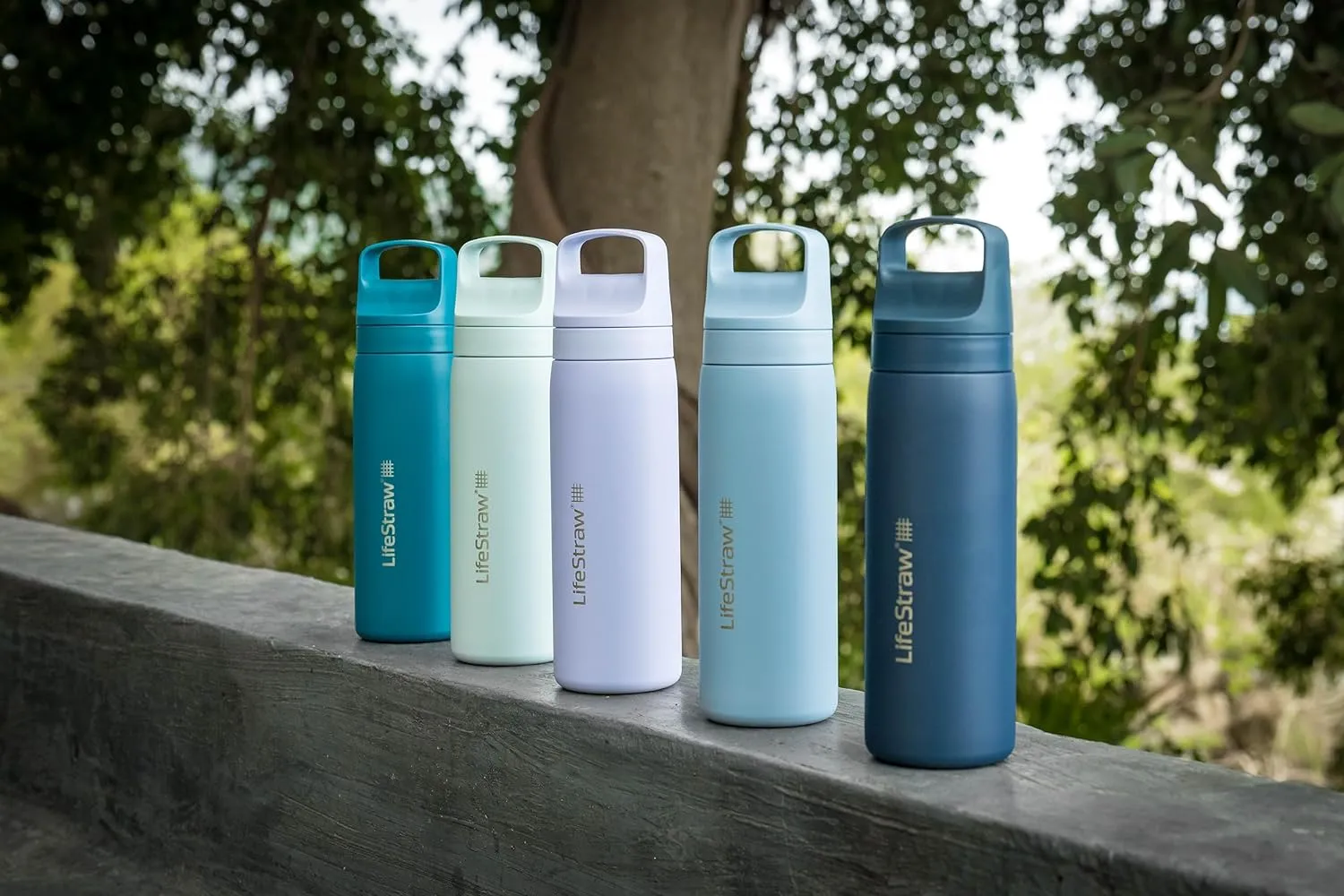 LifeStraw Go Series  Insulated Stainless Steel Water Filter Bottle for Travel and Everyday Use, Removes Bacteria, Parasites and Microplastics, Improves Taste, 18oz Seafoam