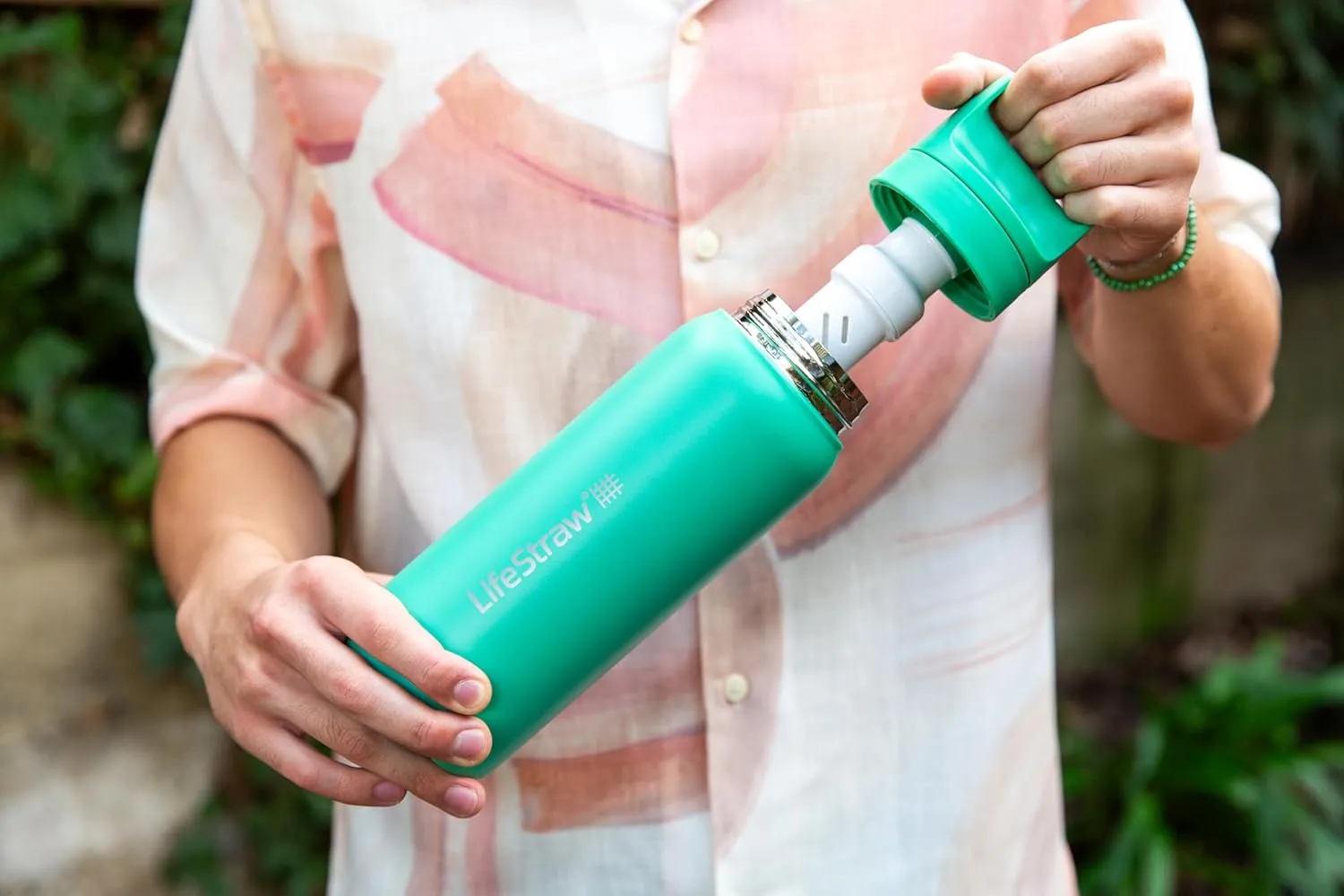 LifeStraw Go Series  Insulated Stainless Steel Water Filter Bottle for Travel and Everyday Use, Removes Bacteria, Parasites and Microplastics, Improves Taste, 24oz Cactus Green